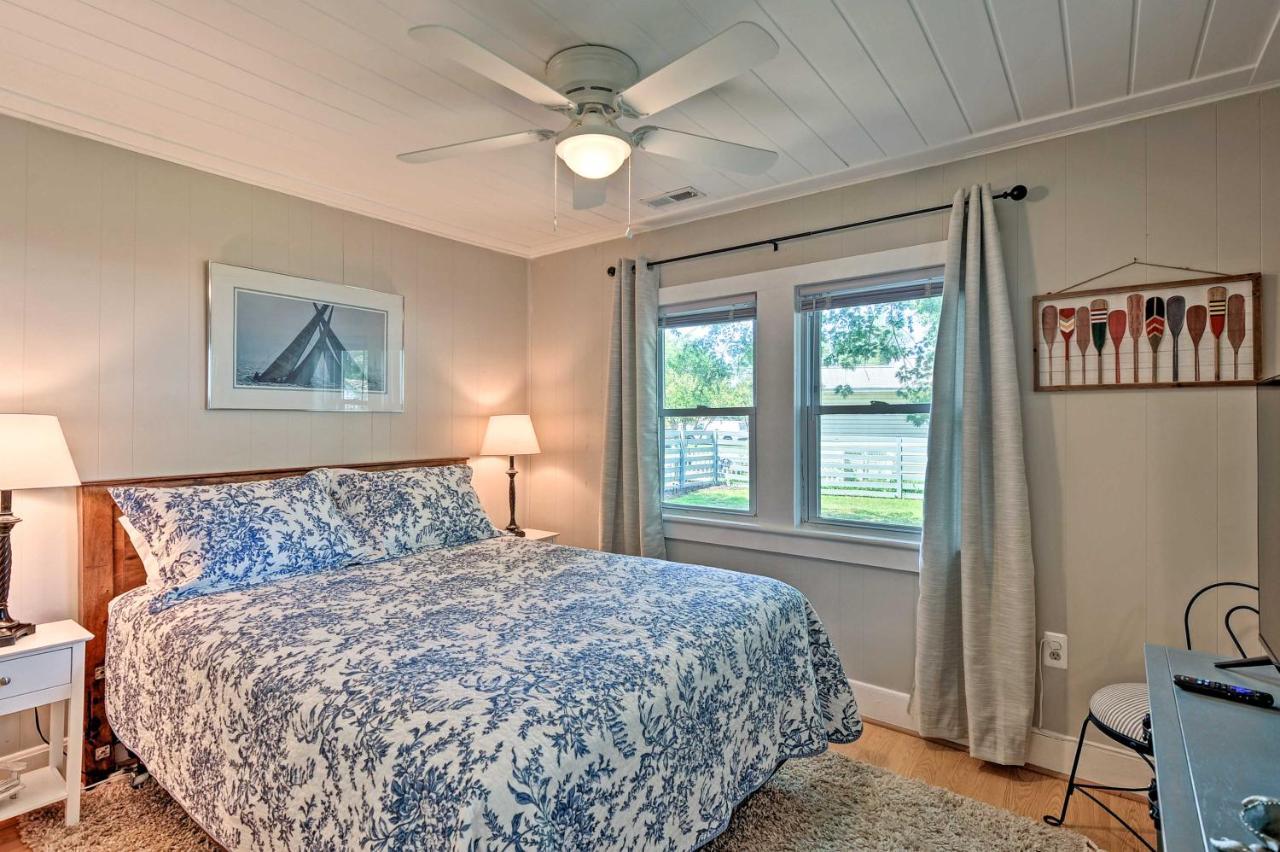 The Blue Crab Cottage - 3 Blocks From The Beach! Colonial Beach Buitenkant foto