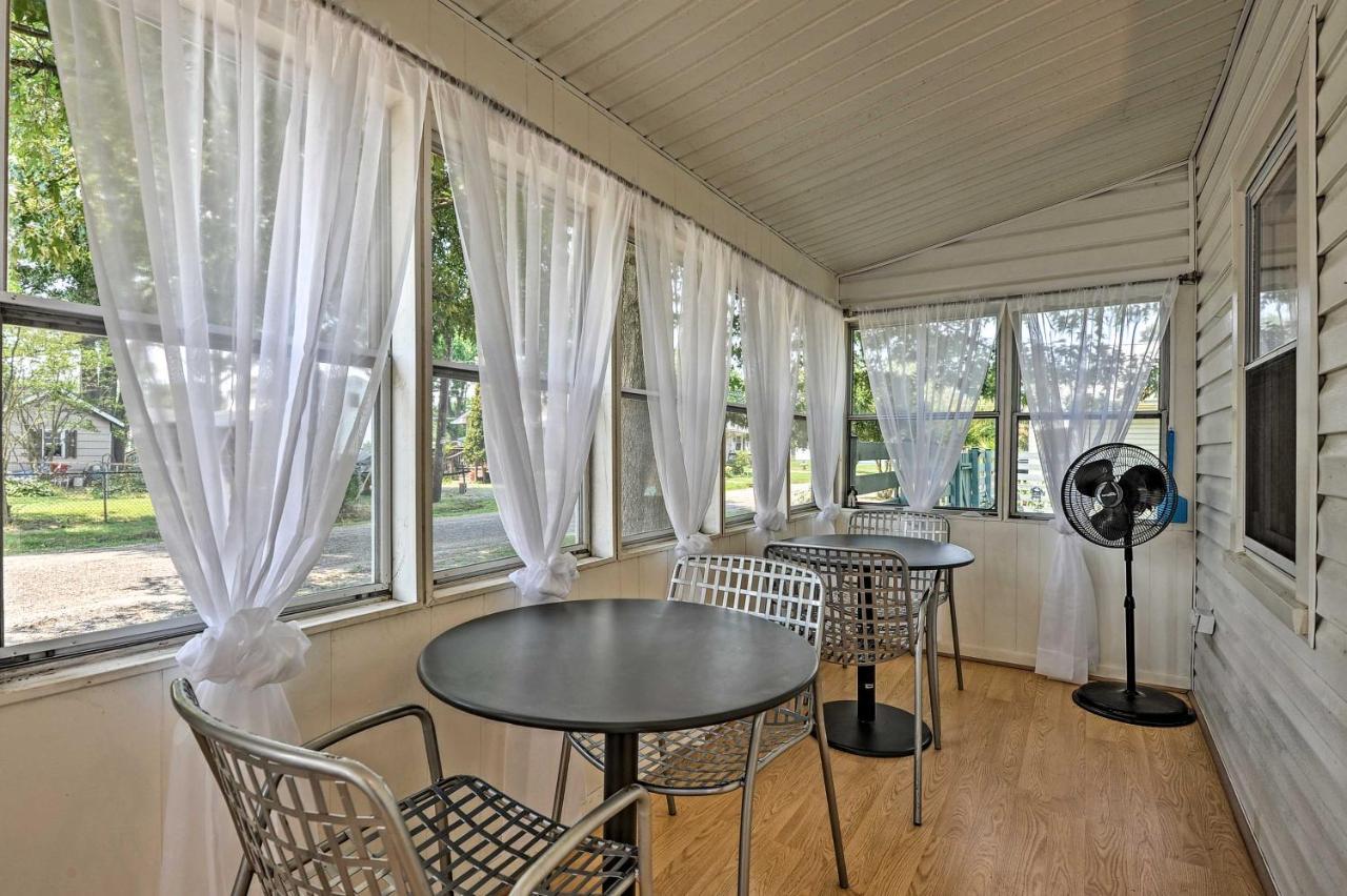 The Blue Crab Cottage - 3 Blocks From The Beach! Colonial Beach Buitenkant foto