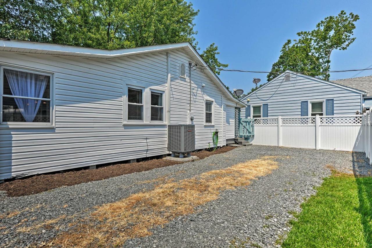 The Blue Crab Cottage - 3 Blocks From The Beach! Colonial Beach Buitenkant foto